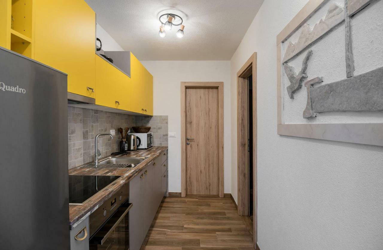 Apartment Cesarica Baska Voda Luaran gambar
