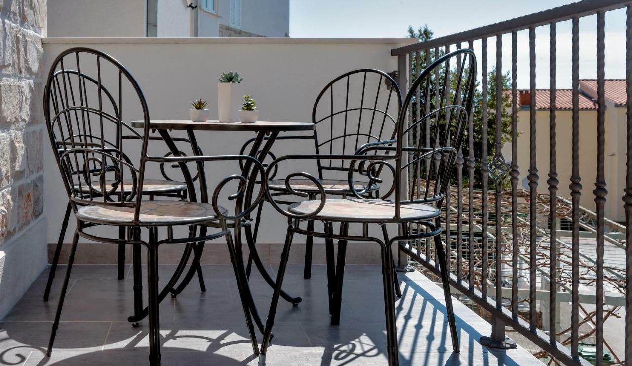 Apartment Cesarica Baska Voda Luaran gambar
