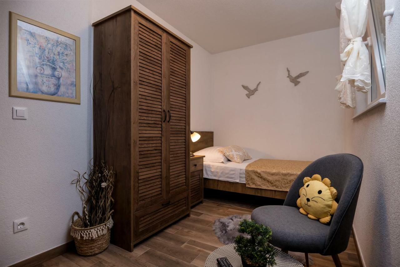 Apartment Cesarica Baska Voda Luaran gambar