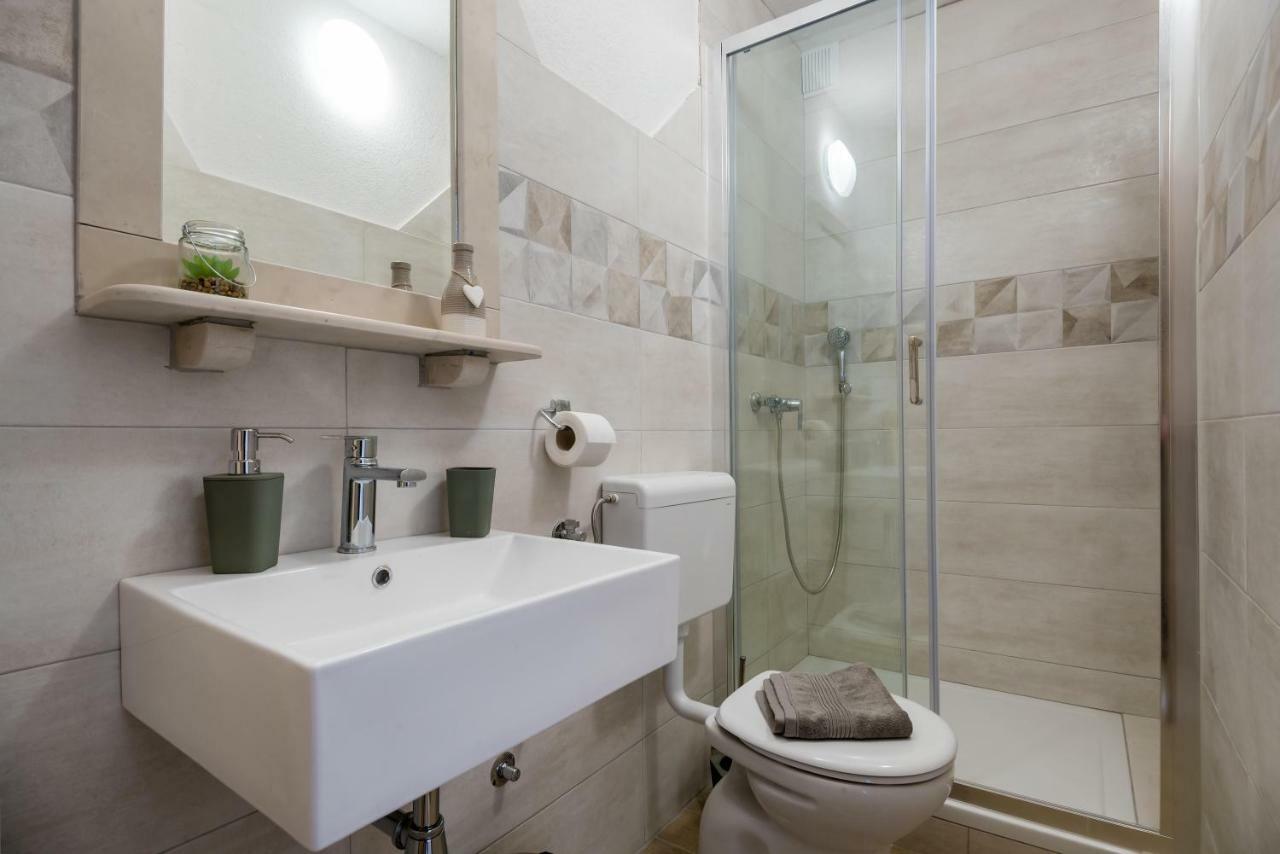 Apartment Cesarica Baska Voda Luaran gambar